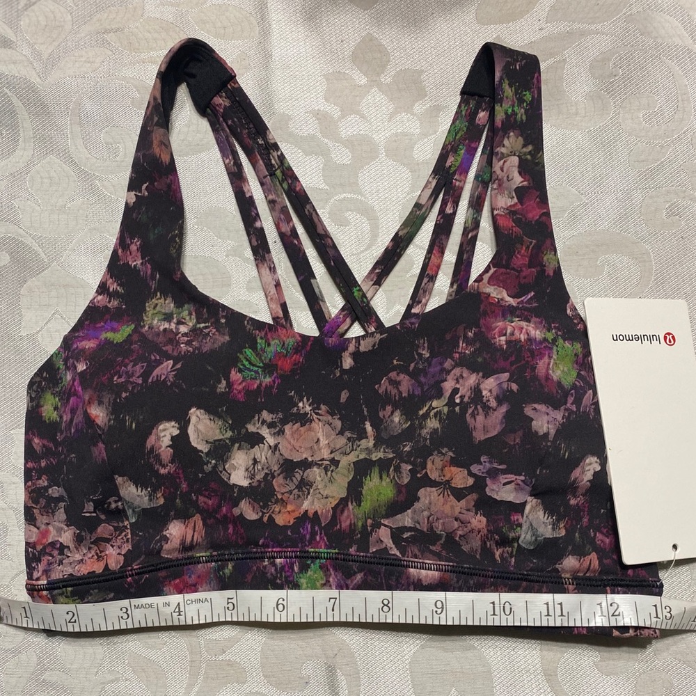 Lululemon Sports Bra - Picture 5 of 5